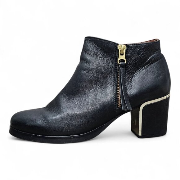 Eric Michael Leather Zip Up Chunky Black Block Heel Bootie Boot - Picture 1 of 13